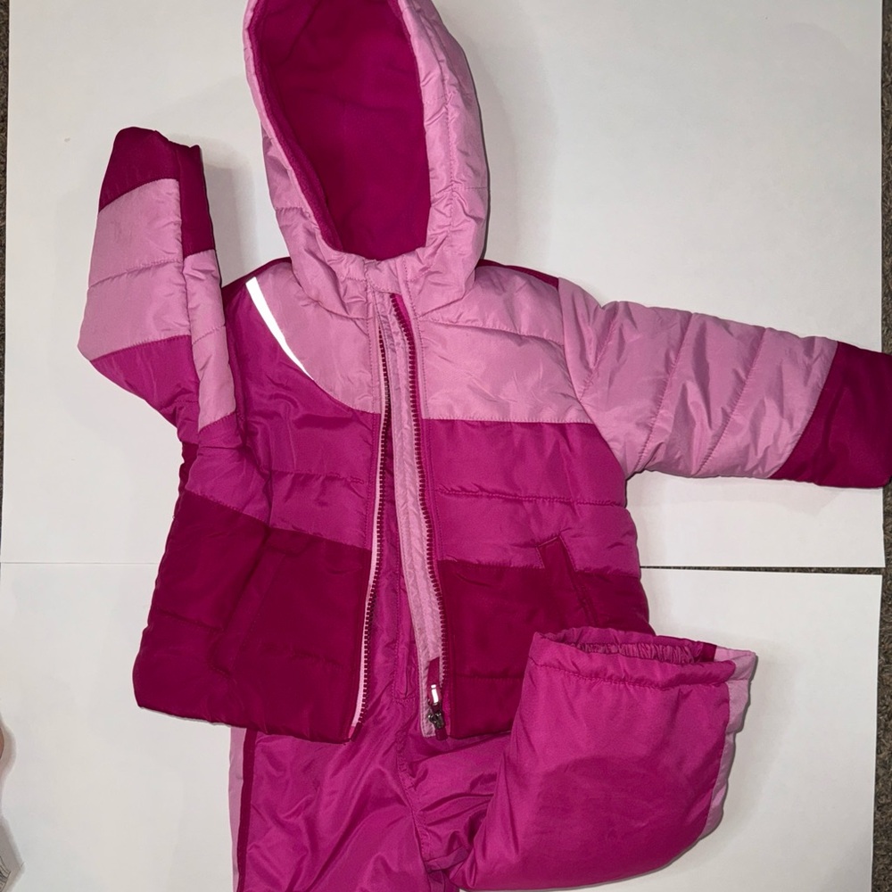 Arctic Quest Explore The unknown 18m Girls snow suit jacket and overalls